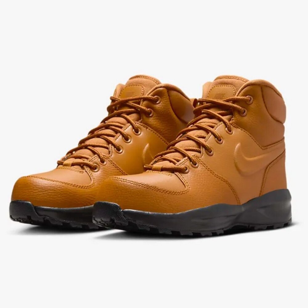 NIKE BOOTS MANOA LTR LEATHER AGGRESSIVE TRACTIONS COLD WET DAYS SZ 5 Woman